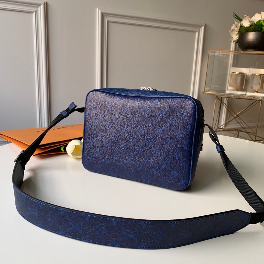 Louis Vuitton Outdoor Messenger Limited Edition Taiga Leather PM at 1stDibs