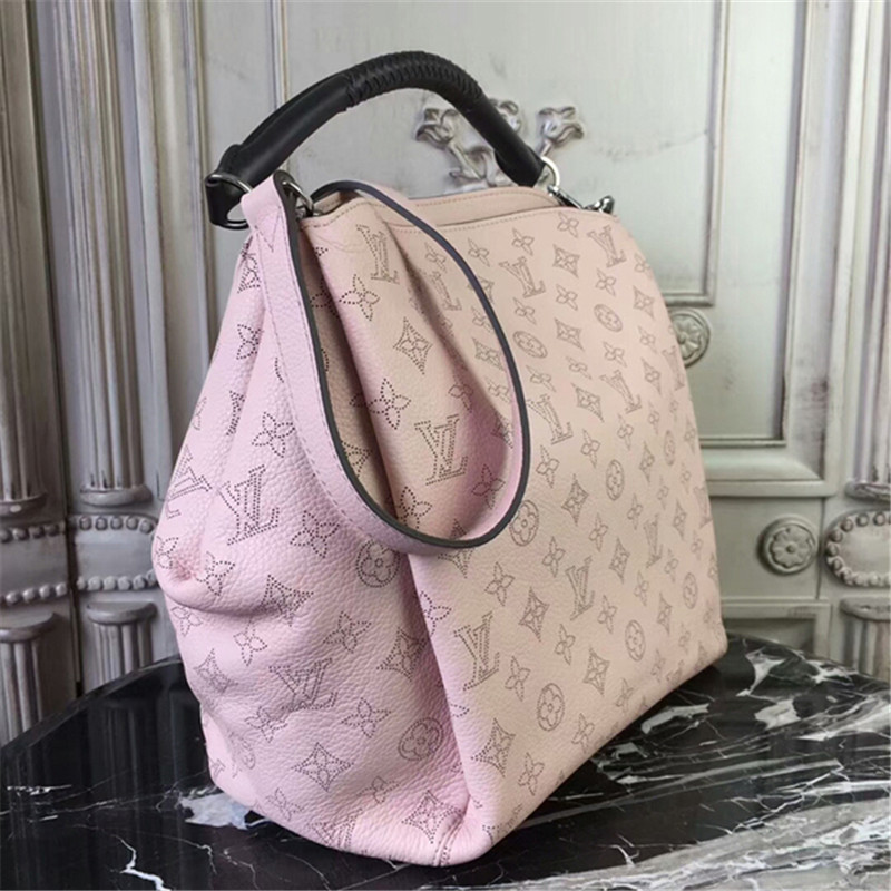 My first LV purchase in 2017!! Mahina hobo MM in dusty pink. 
