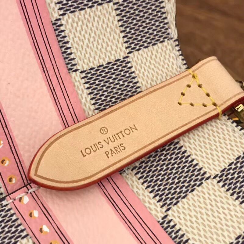 Louis Vuitton NeoNoe MM by the Pool Collection Damier Azur canvas - in  depth review 