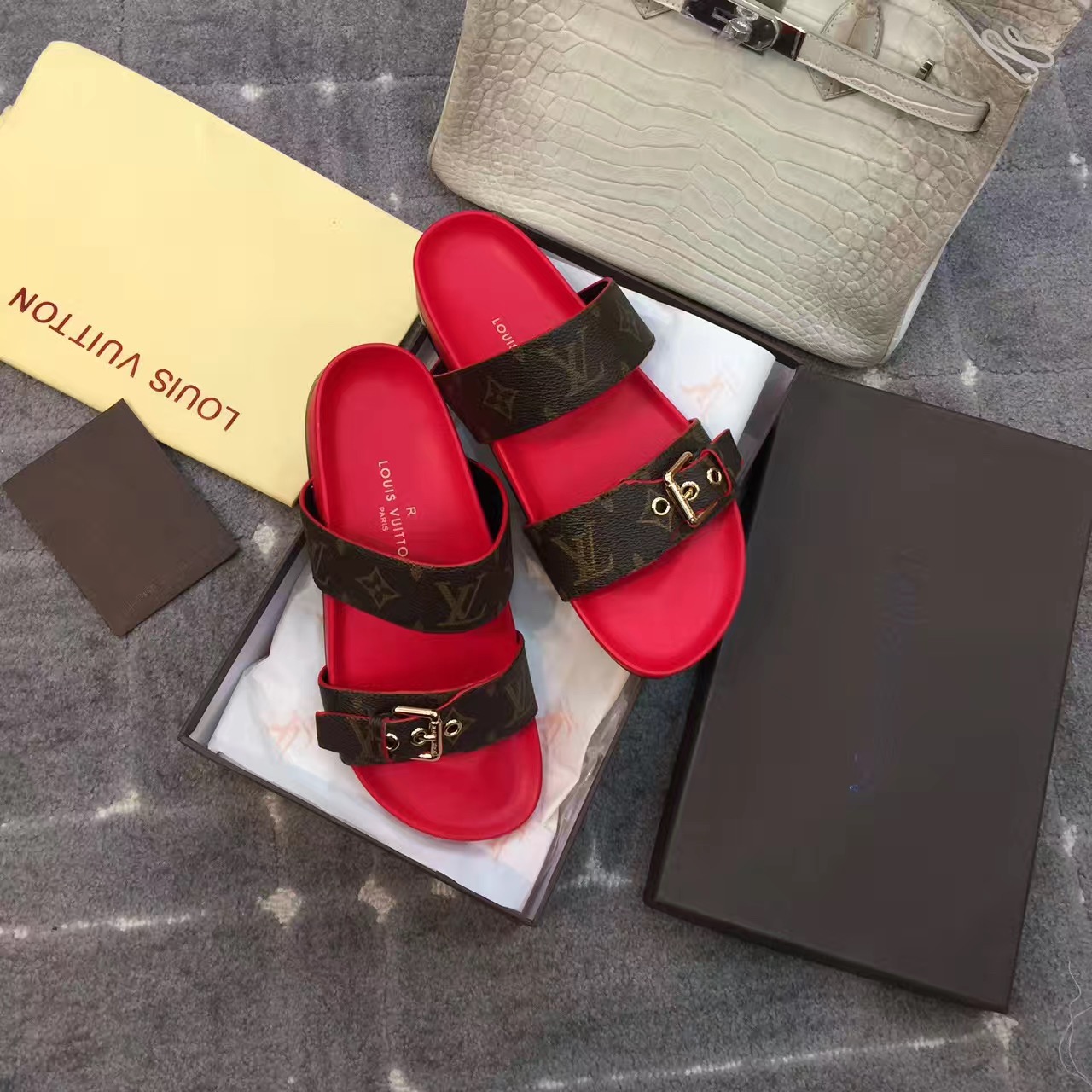 Louis Vuitton Bom Dia Mule One Year Review ( Wear , Pros and Cons