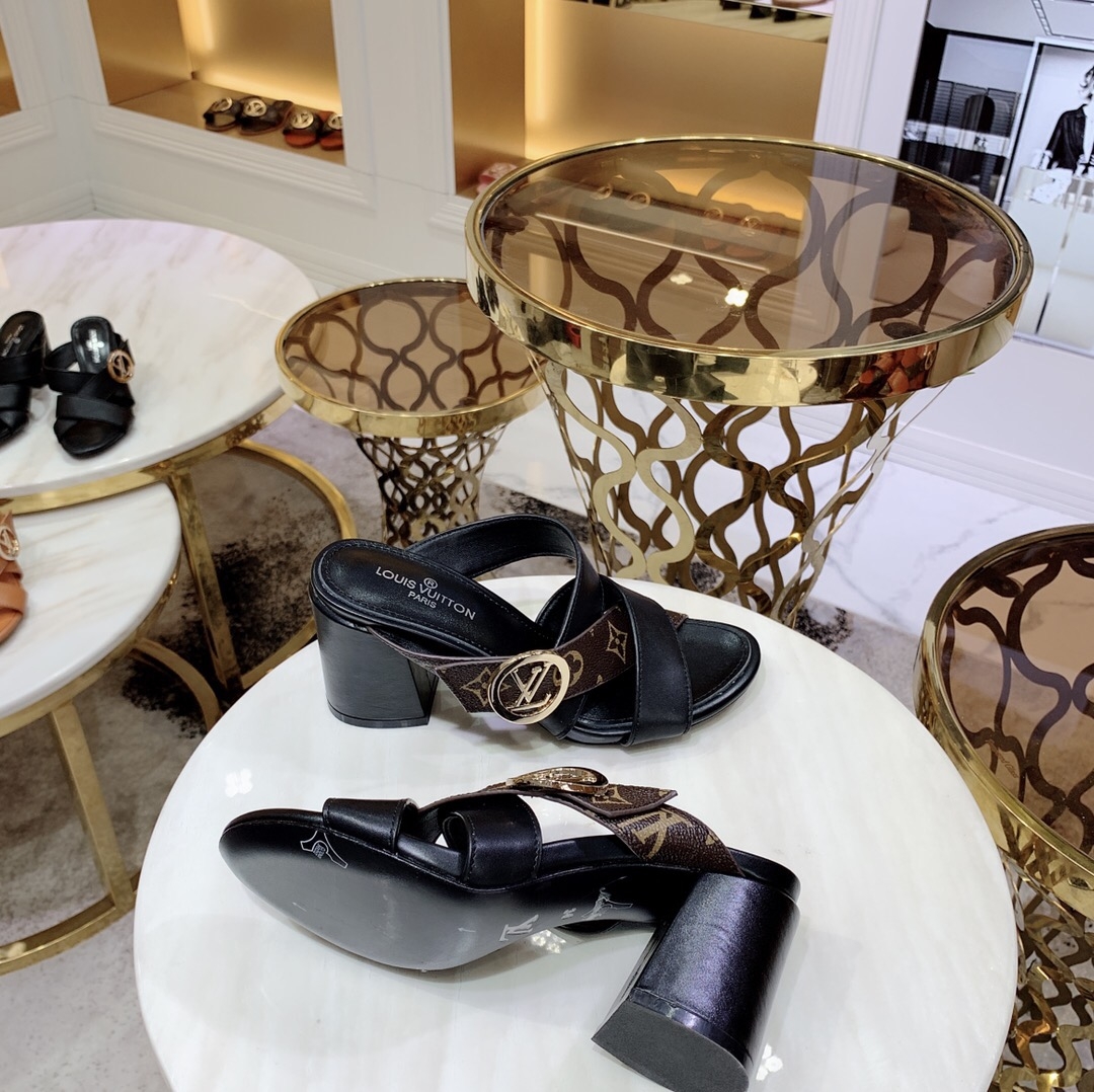 Louis Vuitton, Shoes, Louis Vuitton Vintage Black With Gold Heels Leather  Limited Edition