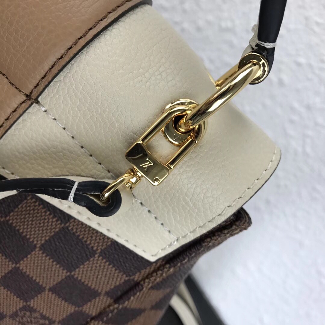 Louis Vuitton Clapton Backpack Review | Wydział Cybernetyki